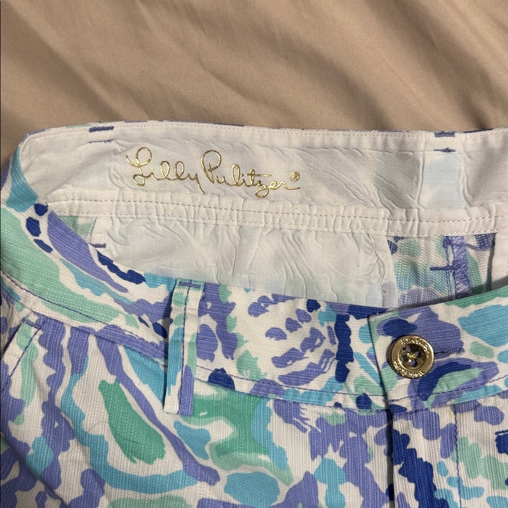 Lilly Pulitzer The Walsh Shorts - Picture 3 of 4